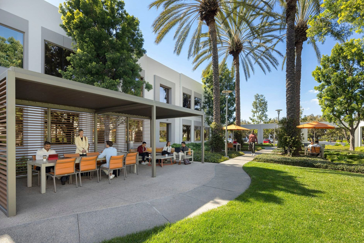 Living & Working at The Market Place 6 Market Place Center - Exterior